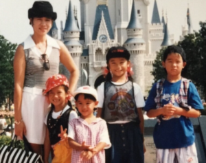 高橋メアリージュン　家族構成