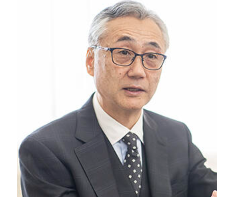 山形純菜　家族構成