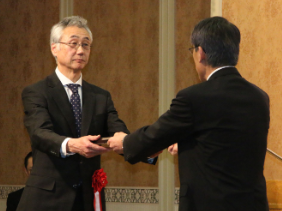 山形純菜　家族構成