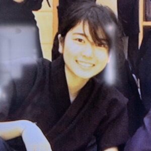 丹生明里　家族構成