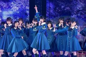 丹生明里　家族構成