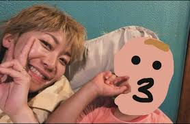 福岡晃子　家族構成