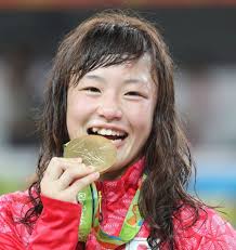 登坂絵莉　家族構成