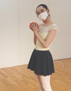 山下桐里 家族構成